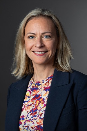 Headshot of Dr. Susan Podray-Donovan